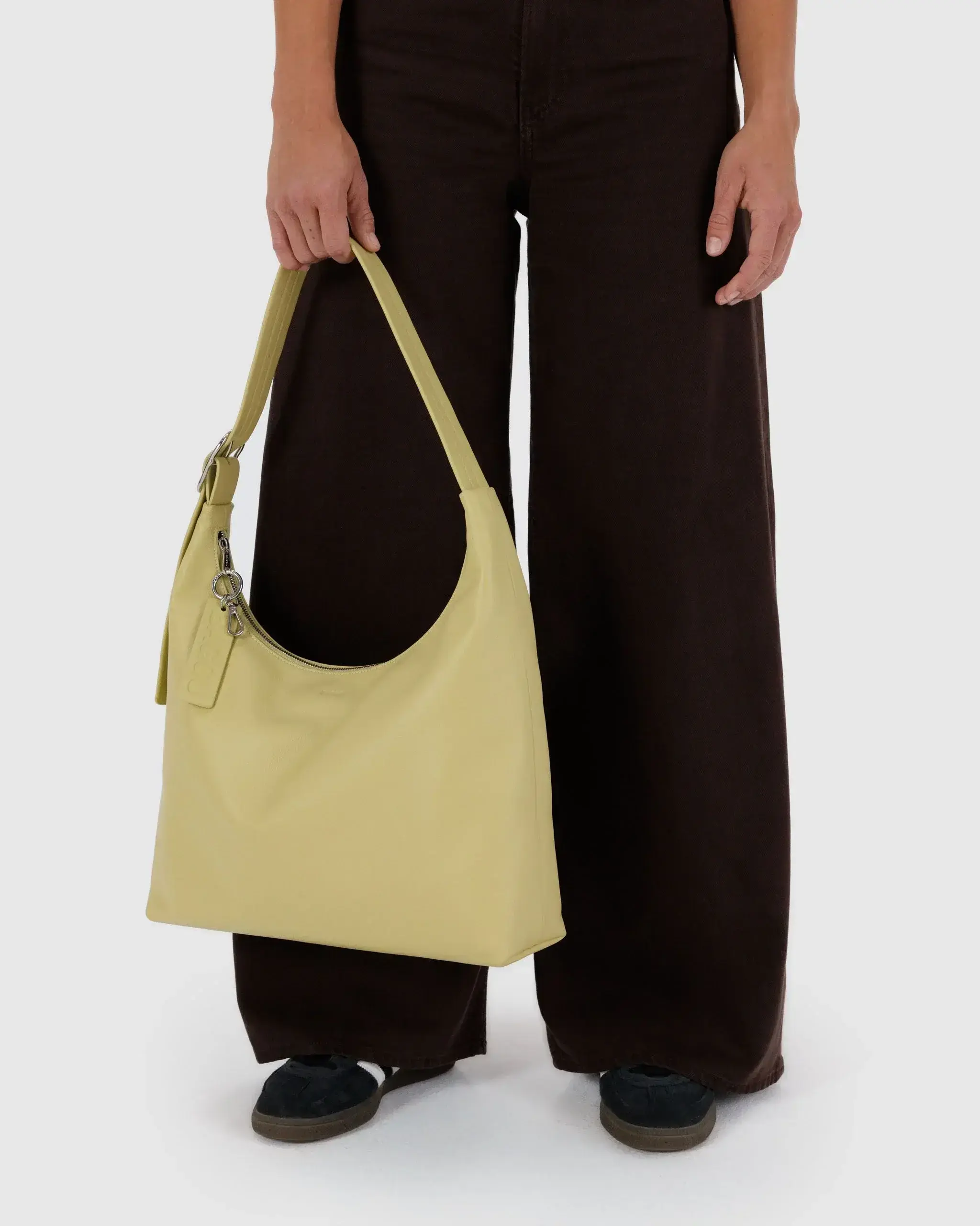 Recycled Leather Shoulder Bag Straw - Image 3