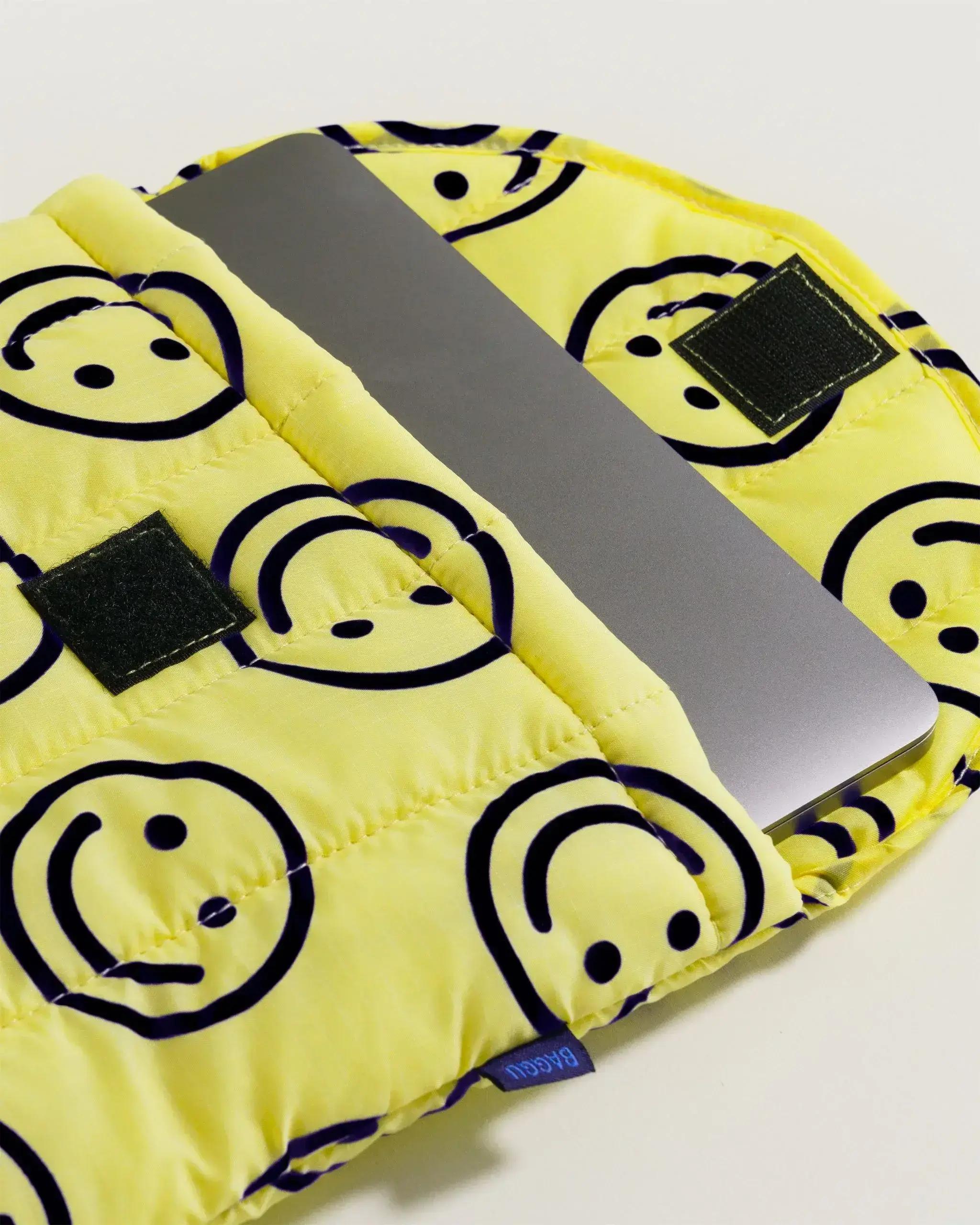 Puffy Laptop Sleeve 13"/14" Yellow Happy - Image 3