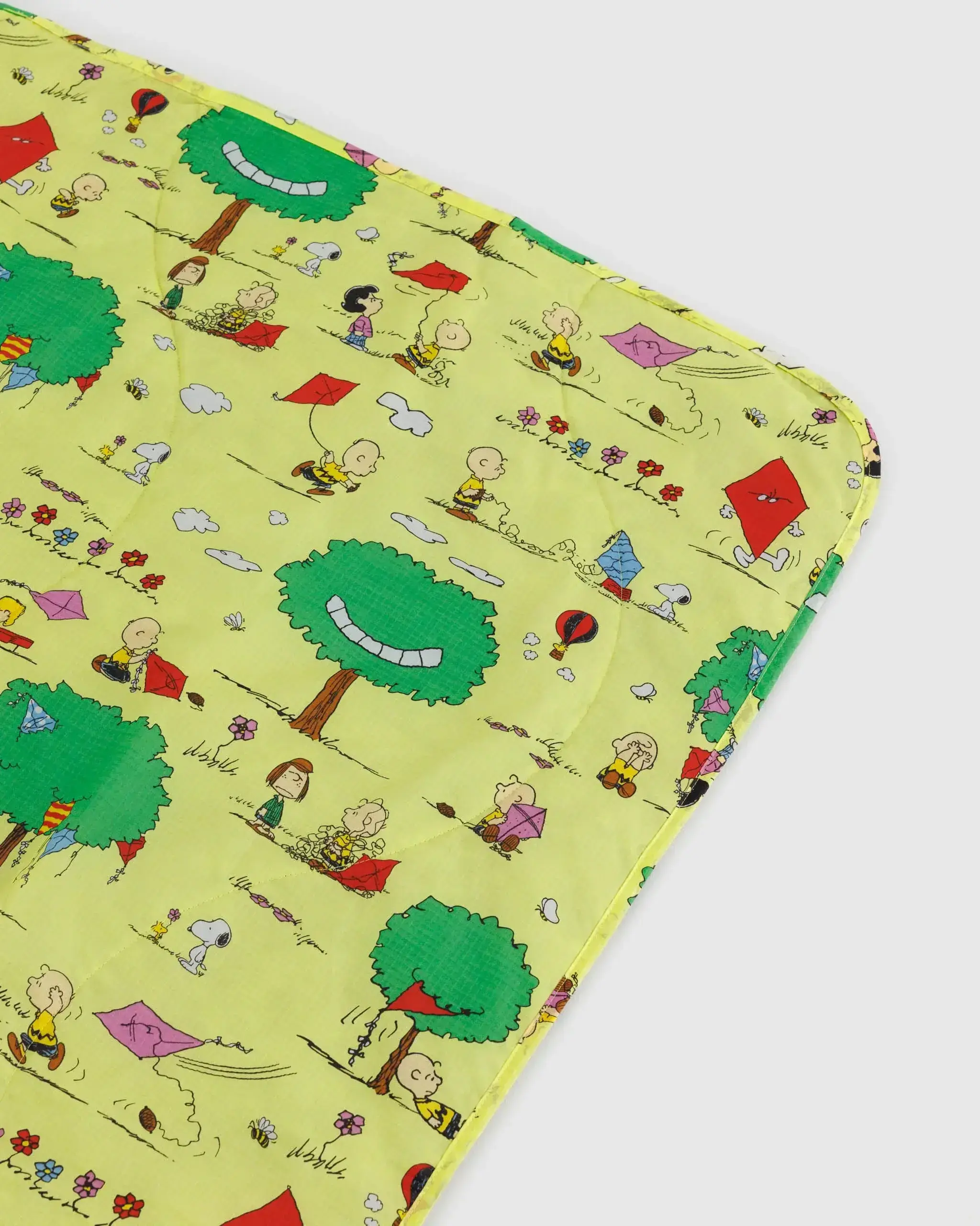 Puffy Picnic Blanket Kite Eating Tree - Image 3