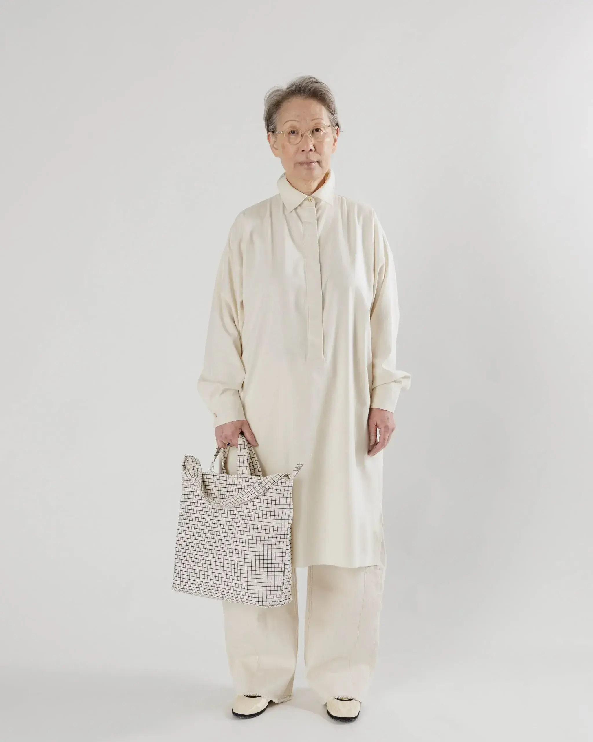Horizontal Zip Duck Bag Natural Grid - Image 3