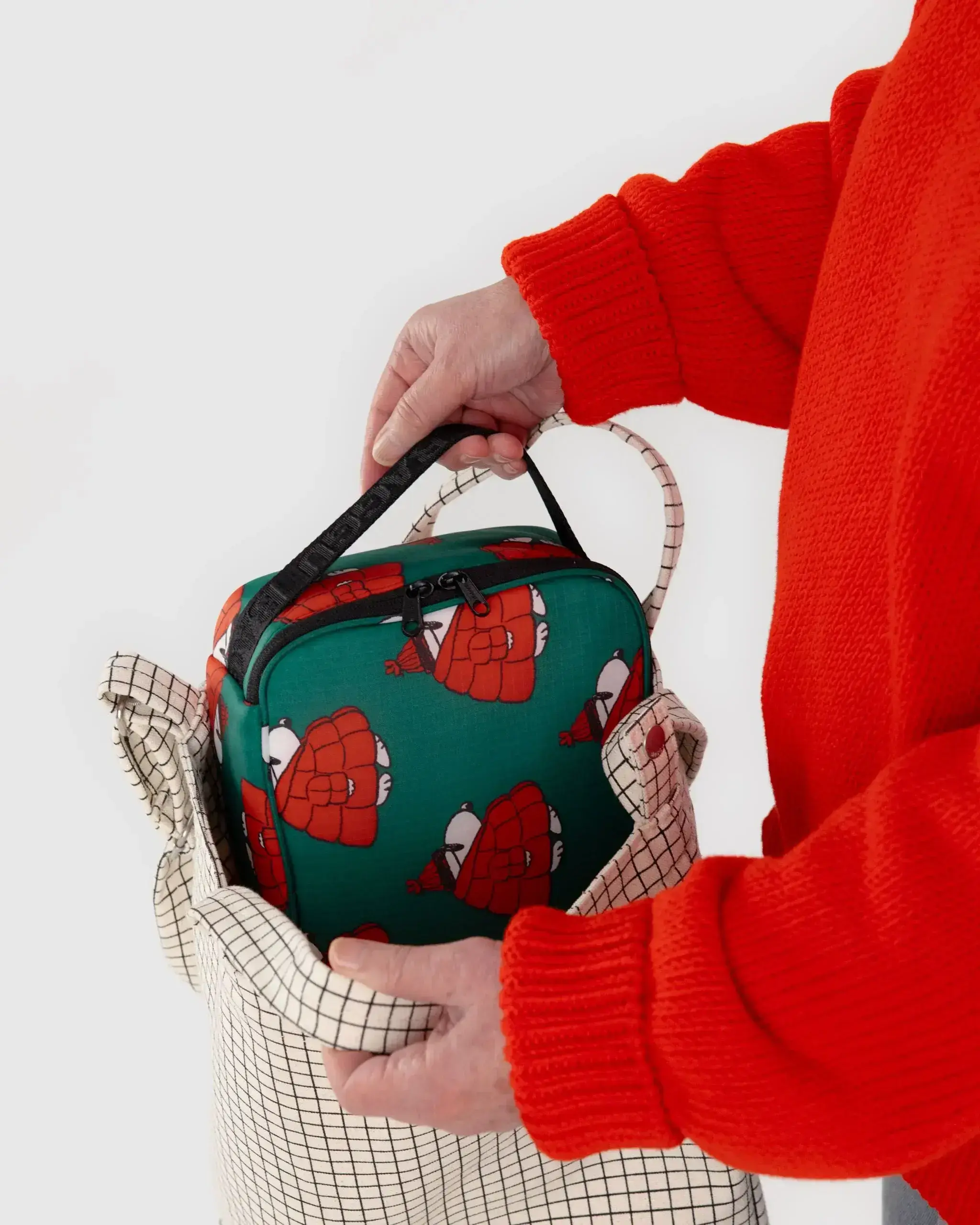 Lunch Box Puffer Snoopy Red - Image 3