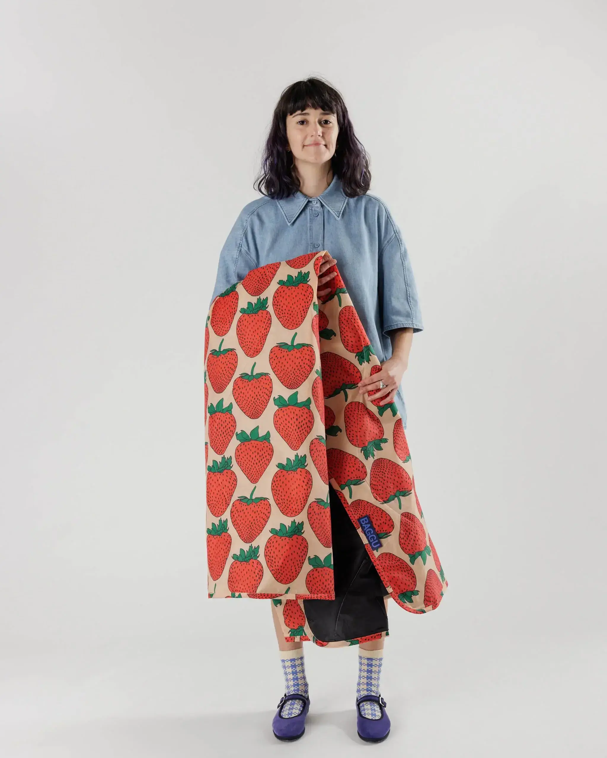 Puffy Picnic Blanket Strawberry - Image 2