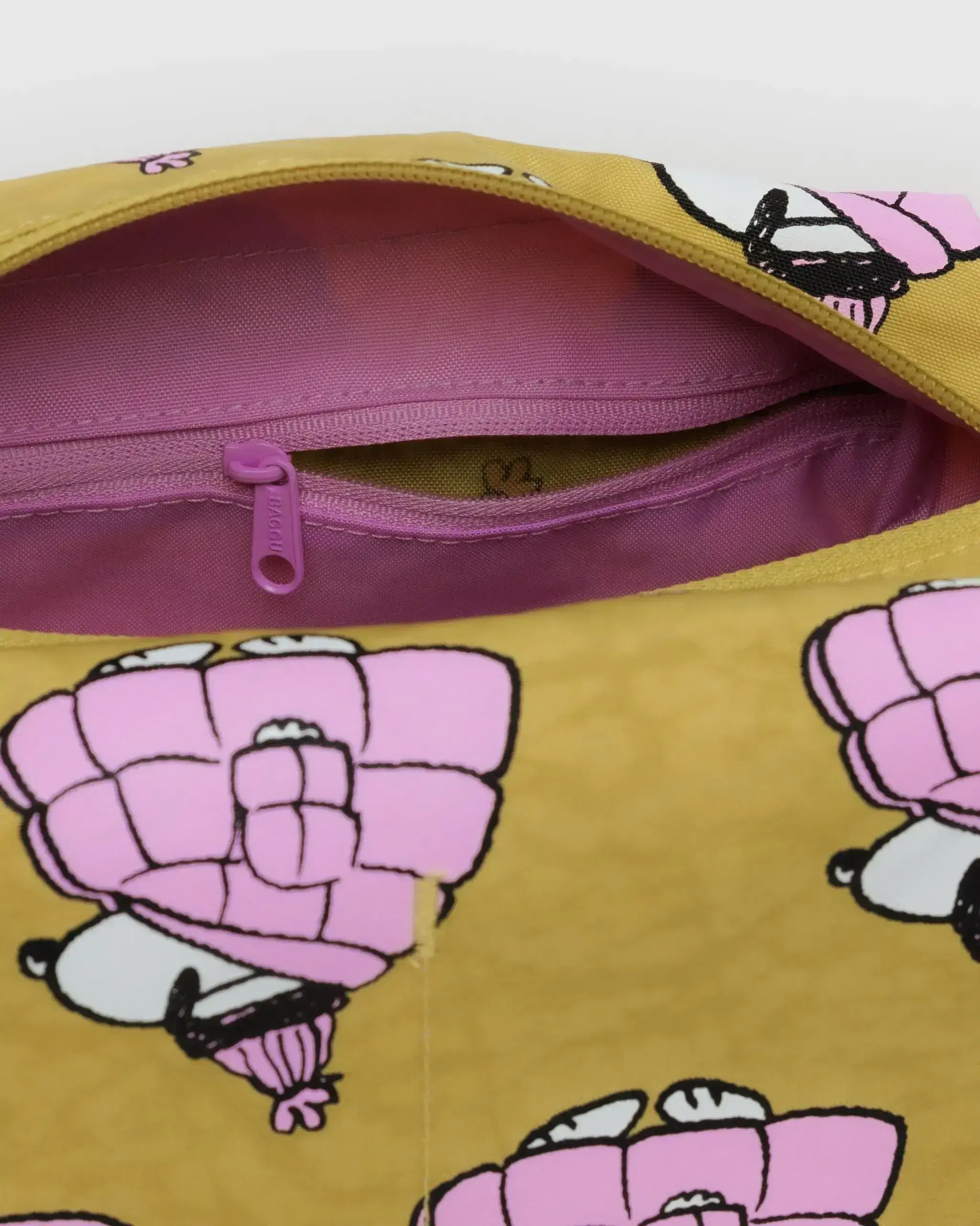 Dopp Kit Puffer Snoopy Pink - Image 3