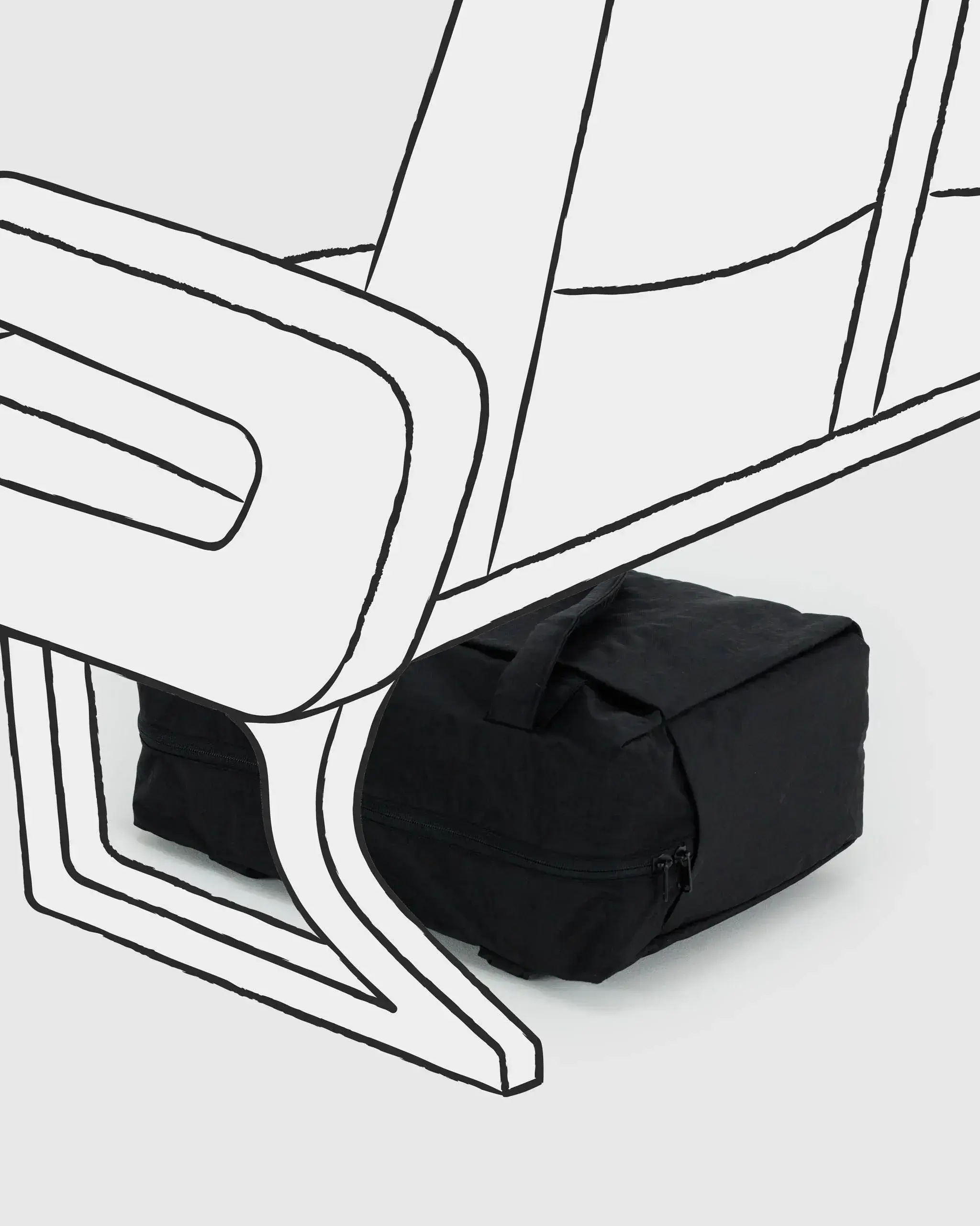 Small Cloud Carry-On Black - Image 5