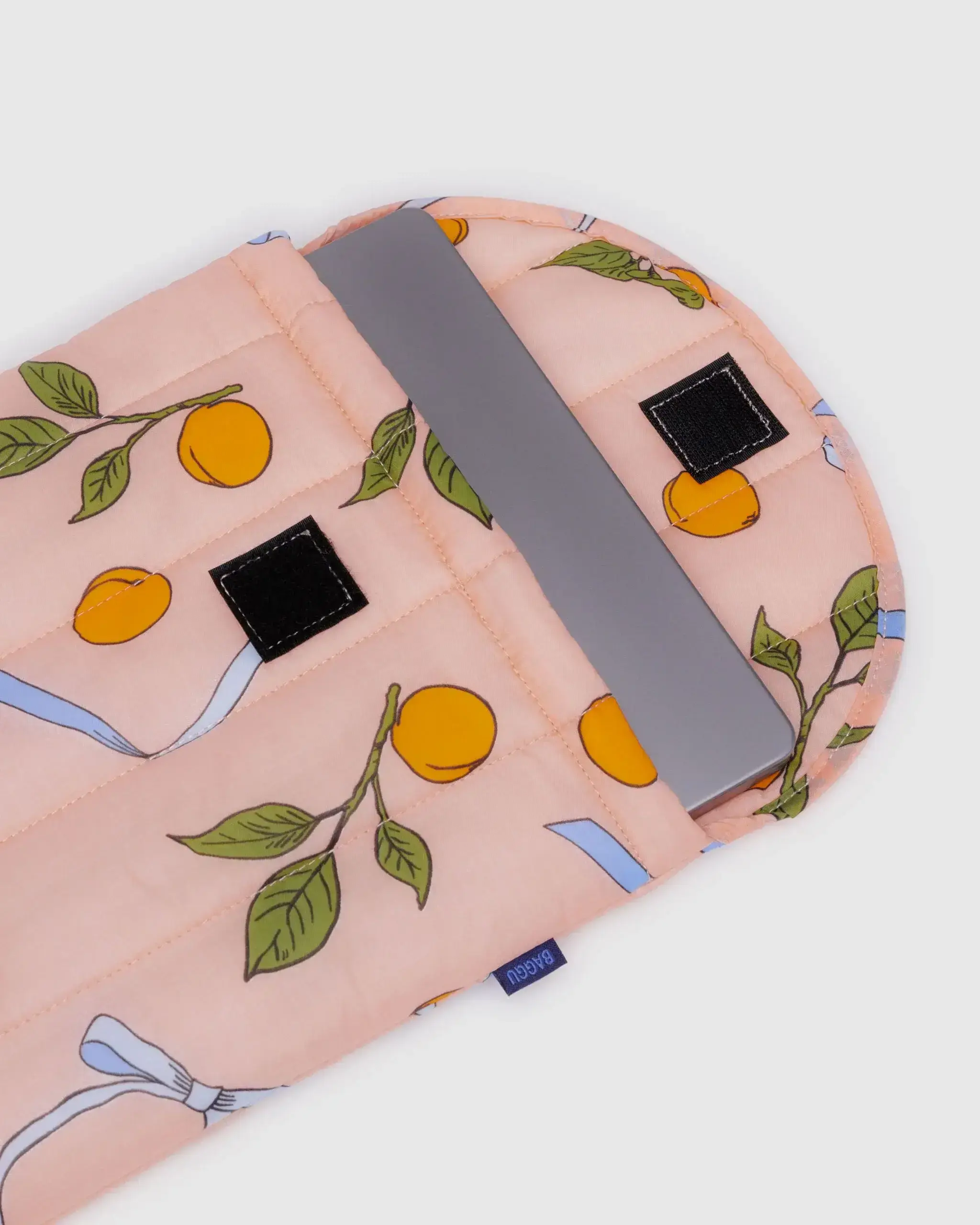 Puffy Laptop Sleeve 13"/14" Apricots & Ribbons - Image 2