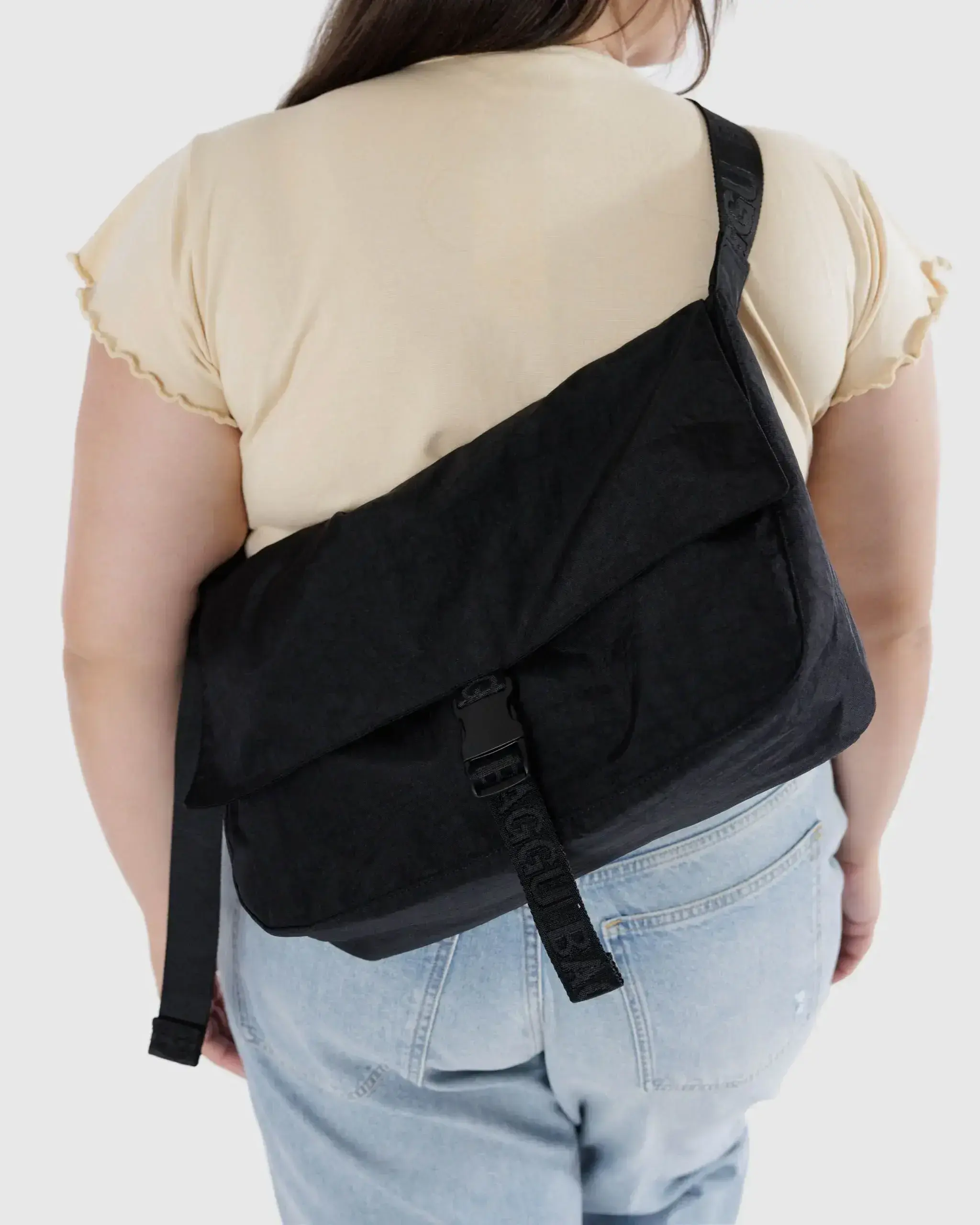 Nylon Messenger Bag Black - Image 3