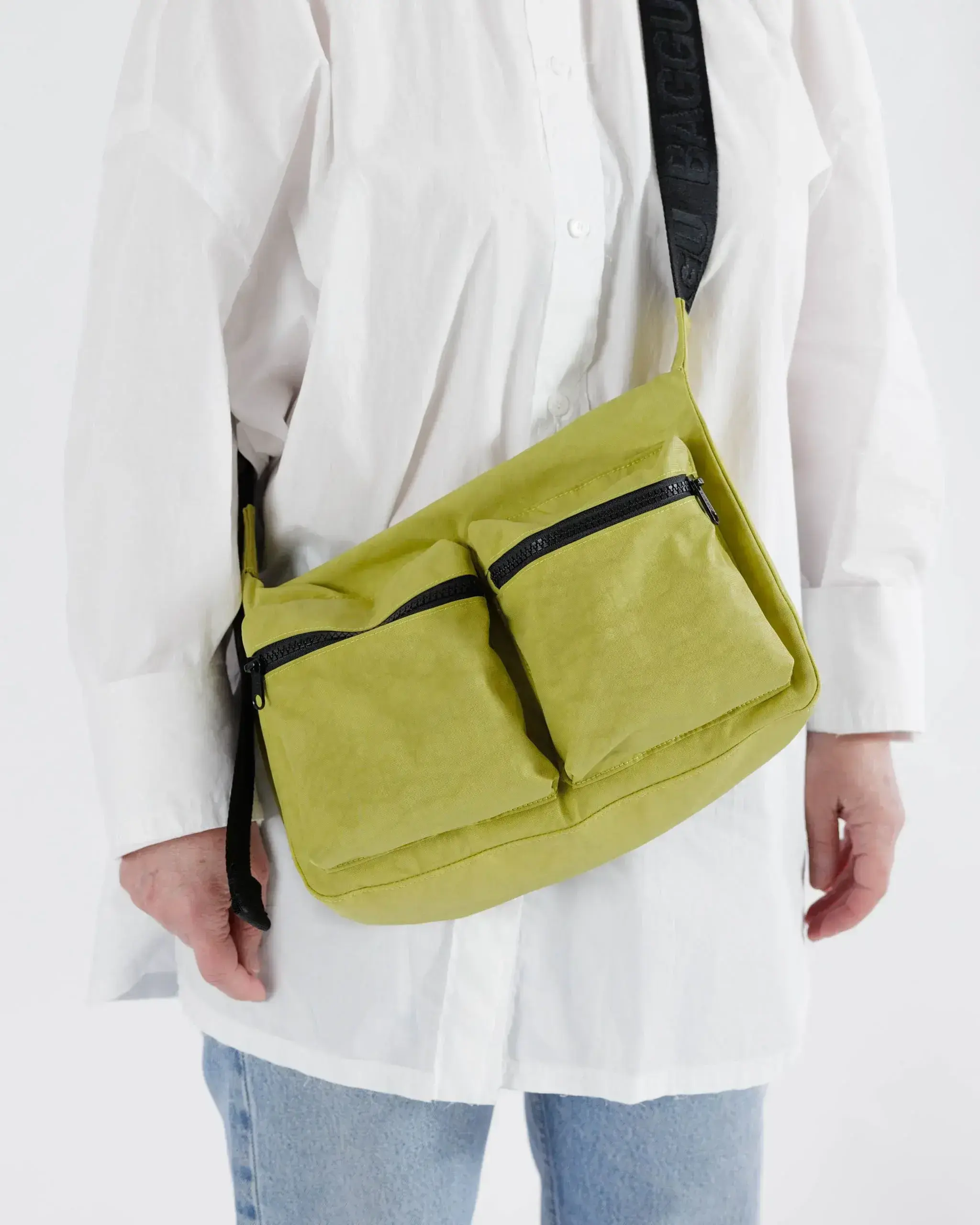 Medium Cargo Crossbody Lemongrass - Image 3